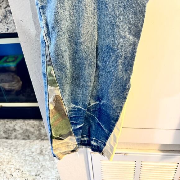 NWT First Row Vandalize Ripped And Stitched Straight Slim Men’s Jeans Size 38/32 - Picture 7 of 15